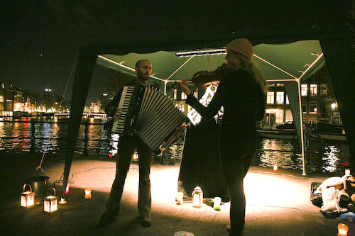 Caspian Hat Dance tijdens Kristallnachtherdenking 2012